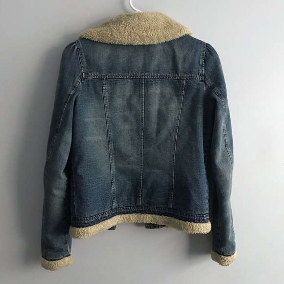 🎀HOST PICK🎀 Denim Sherpa Jacket - Picture 3 of 8